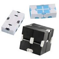 Desalen New Style Three Colors Education and Puzzle Game Creative Reduce Pressure Flip Child Infinite Magic Cube